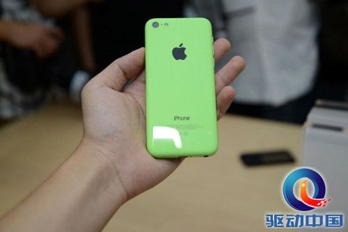 苹果中国首场发布会:看回放+玩真机