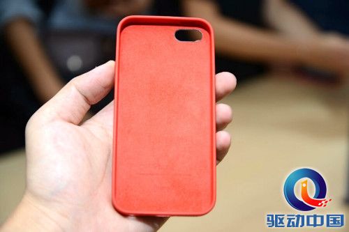 苹果中国首场发布会:看回放+玩真机