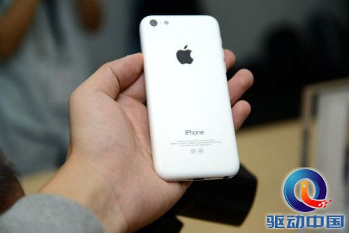 苹果中国首场发布会:看回放+玩真机