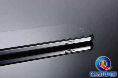 说明: Z:\熊钒\C2图片\C2手机场景图\C2静物场景图\黑色版\_DSC6350.JPG