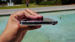 Galaxy Note 3跌落测试：脸越大，摔得越重？