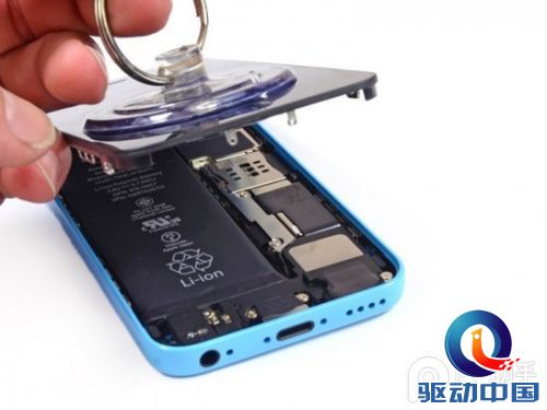 “不廉价”苹果iPhone5c拆机高清图赏
