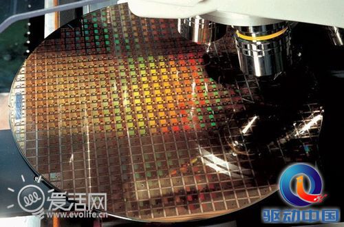 不是冤家不碰头 传苹果明年仍需三星生产A8处理器