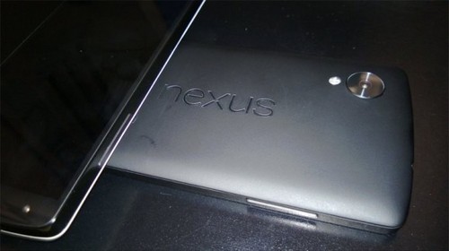 2.3GHz四核强机 谷歌Nexus 5谍照曝光 第1张图