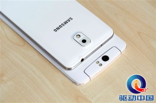 高清组图:OPPO N1比拼三星Galaxy Note 3
