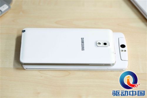 高清组图:OPPO N1比拼三星Galaxy Note 3