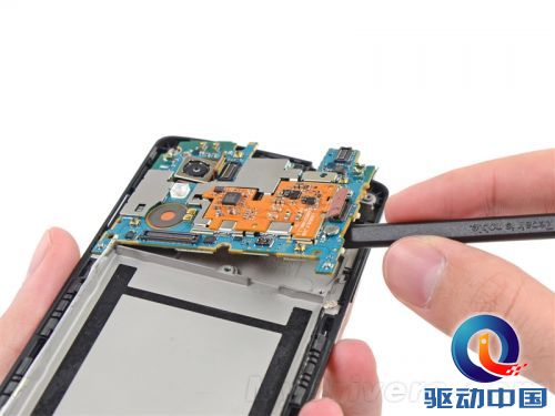 Nexus 5完全拆解：维修太简单了