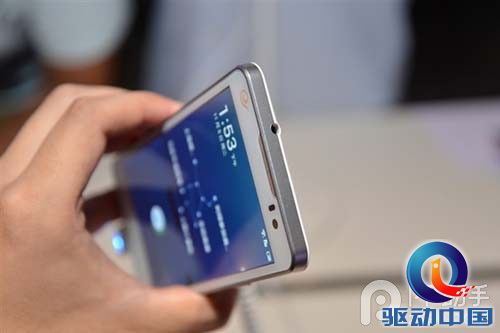 迅雷雷鸟手机新曝光 定价798打造低端土豪金