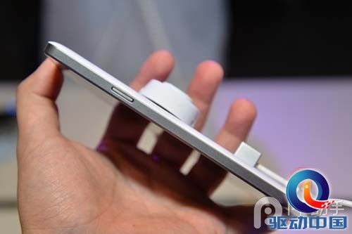 迅雷雷鸟手机新曝光 定价798打造低端土豪金