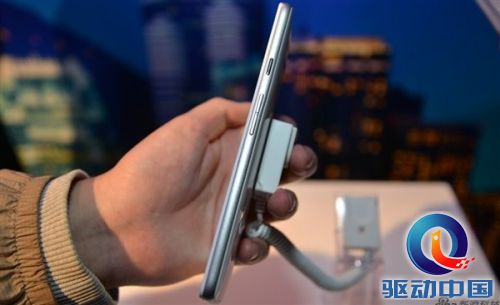 手机也<em>换马甲</em> 华为发布第一部电影手机VMall _