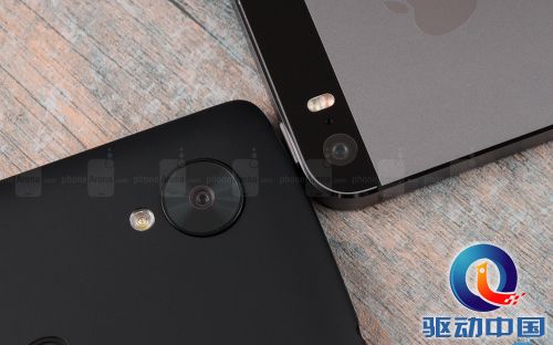 谷歌苹果巅峰战 Nexus 5对比iPhone 5s