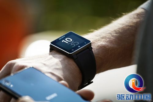 3D_L3_S1_0031-b_i1_SmartWatch2