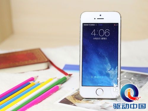 64位架构的全新A7处理器 土豪金5s抢购