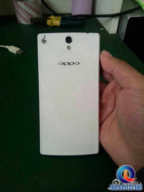 看起来真不错！OPPO神秘靓机曝光