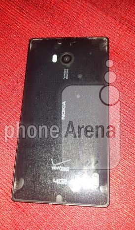 Lumia 929真机再曝光:5寸1080p/金属边框