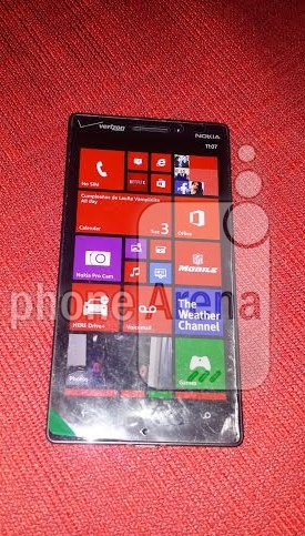 Lumia 929真机再曝光:5寸1080p/金属边框