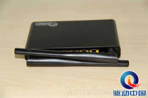 天线一根变两根 99元极壹S评测