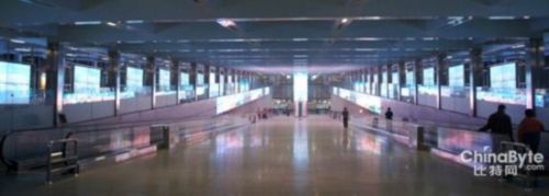 三星数字标牌携北京国际机场T3展清晰无“雾”视界