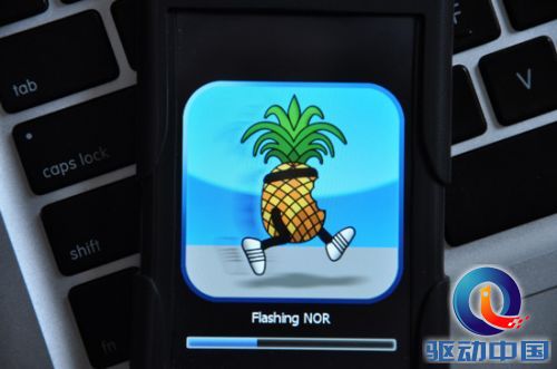 说明: D:\Downloads\2014_1_6\新建文件夹\redsn0w.jpg