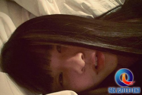 小彩旗被封新生代女神 网友狂点赞:心都酥了