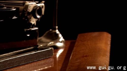 说明: 互联网电视熟了吗？2013最火电视深解析