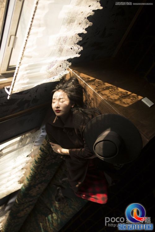 Photoshop调出室内美女浓郁的复古色调,PS教程,思缘教程网