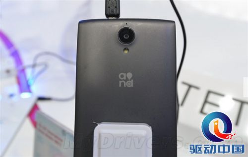 中移动自主4G智能机:5寸/高通四核/999元