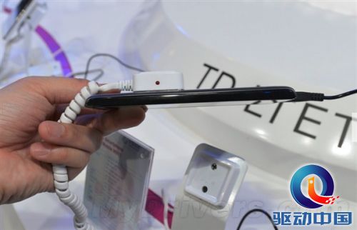 中移动自主4G智能机:5寸/高通四核/999元