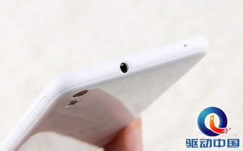直挑iPhone 5c 巨屏HTC Desire 816评测第9张图