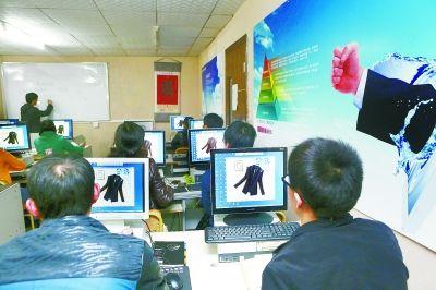 随着近年来东莞电商人才需求激增，“淘宝班”大量涌现。 苏仕日摄
