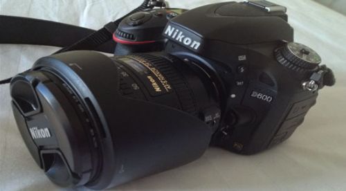 价格超过一万元的尼康D600相机