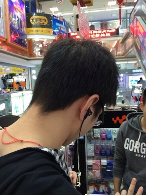 听春天的声音 JBL百店万人试听会火爆进行中 听春天的声音 JBL百店万人试听会火爆进行中