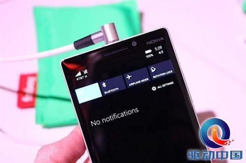 诺基亚5寸新旗舰Lumia 930真机抢鲜看:完美