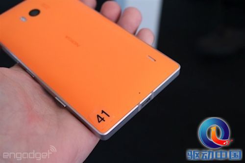诺基亚5寸新旗舰Lumia 930真机抢鲜看:完美