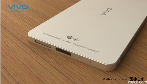 vivo新4G拍照旗舰真机疑偷跑:不错