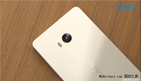 vivo新4G拍照旗舰真机疑偷跑:不错