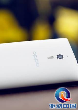 说明: OPPO Find 7-场景图-钻石纹路1_副本.jpg