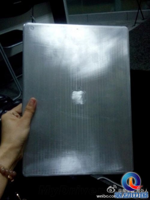 疑似iPad Pro模型谍照曝光:真大