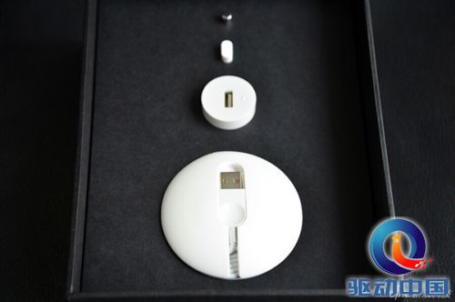 美不美?锤子手机T1详细开箱图赏