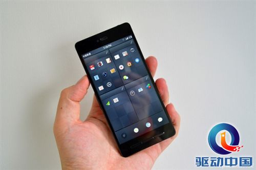 美不美?锤子手机T1详细开箱图赏