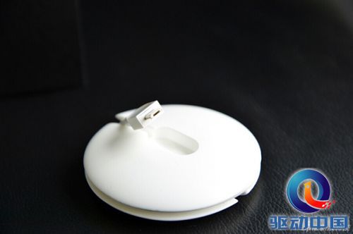 美不美?锤子手机T1详细开箱图赏