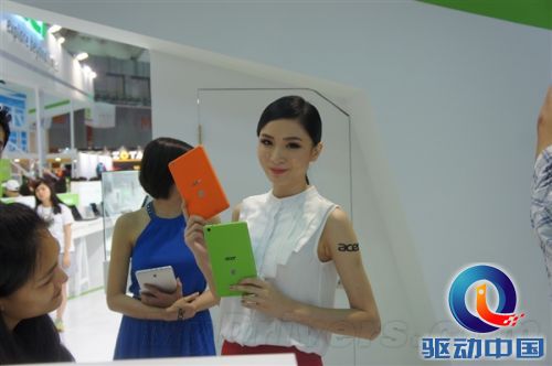 深夜福利：台北电脑展上的清凉妹子们