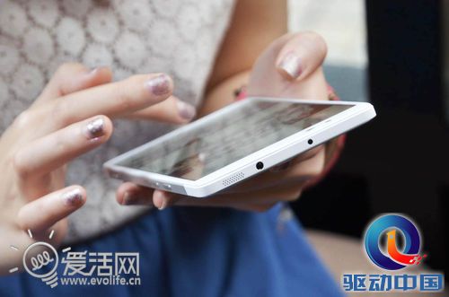 【爱活3000问】比手还大的nubia X6如何玩自拍