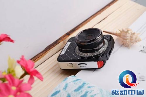 奢华水晶行车记录仪，威仕特R2华丽登场 