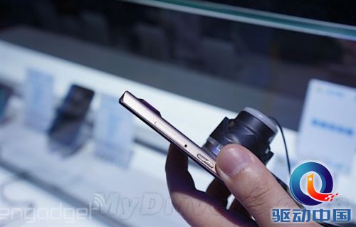 联想超级旗舰K920亮相:很完美!