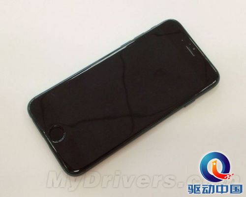 iPhone 6再露真容:比iPhone 5S大好多