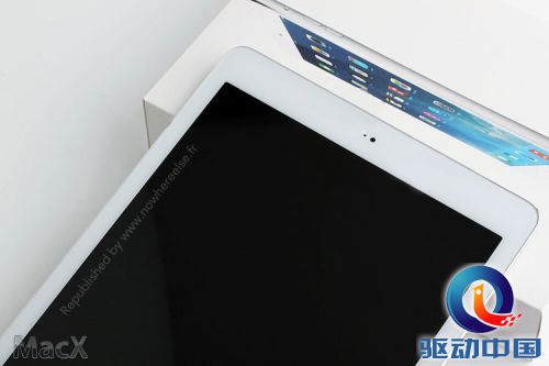 iPad-6-Air-2-Dummy-01.jpg