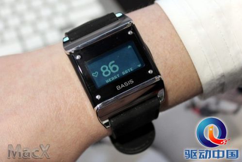 basis_carbon_steel_2-100224516-large-100228368-large.jpg