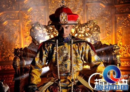 清朝皇帝的龙袍值多少钱?龙袍上为何绣蝙蝠?