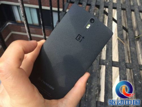说明: oneplus one android phone
